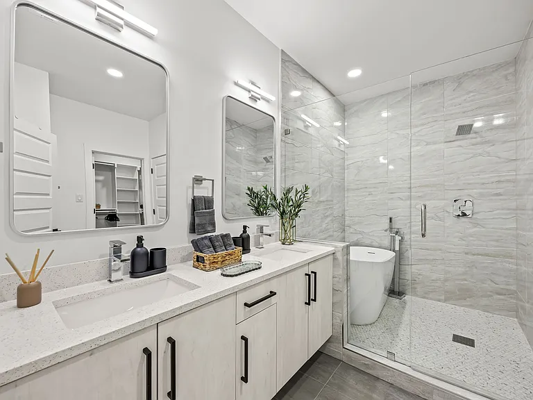 5702 Riverside Dr — Photo 19