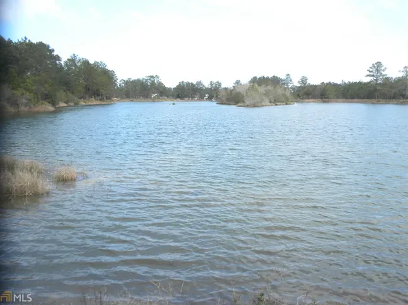 1325 Janells River Dr, Folkston, GA 31537