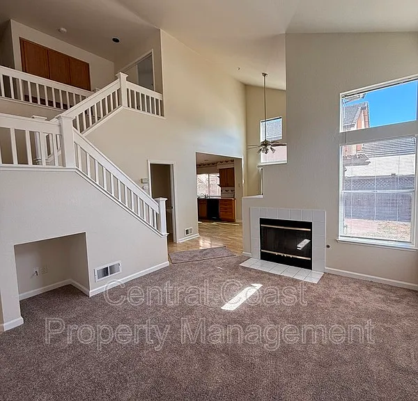 1938 Harvard Ct — Photo 3