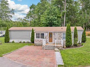 40 Alison Cir, Hampton, NH 03842