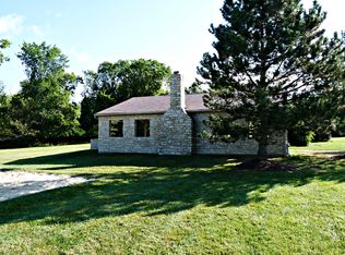 18006 Stony Point Dr, Strongsville, OH 44136