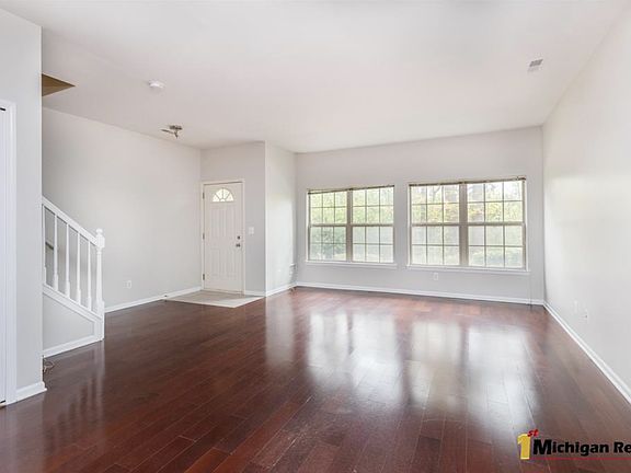 3rd image of 11764 Farmington Rd #43