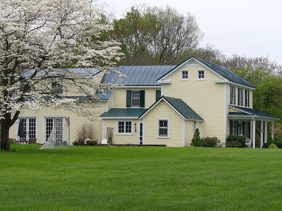 "Mt. Carmel Farms": 1860 Farmhouse: 5 bdrs. & 2.5 bths: restored & updated.