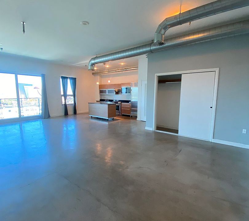 1st image of 200 Hoover Ave Unit 1001