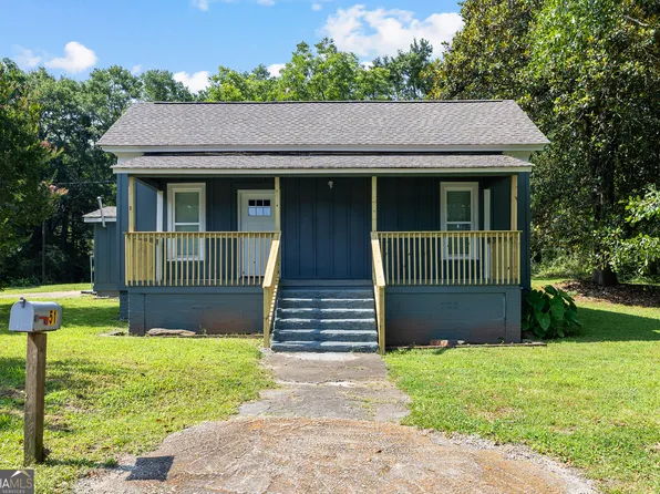 51 E Jones St, Newnan, GA 30263