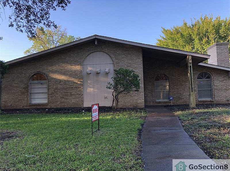 1st image of 3013 Teakwood Dr