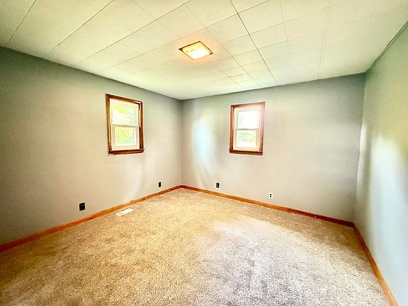 5th image of 3703 E Main St