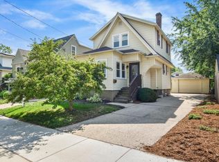 1813 Jenifer St, Madison, WI 53704