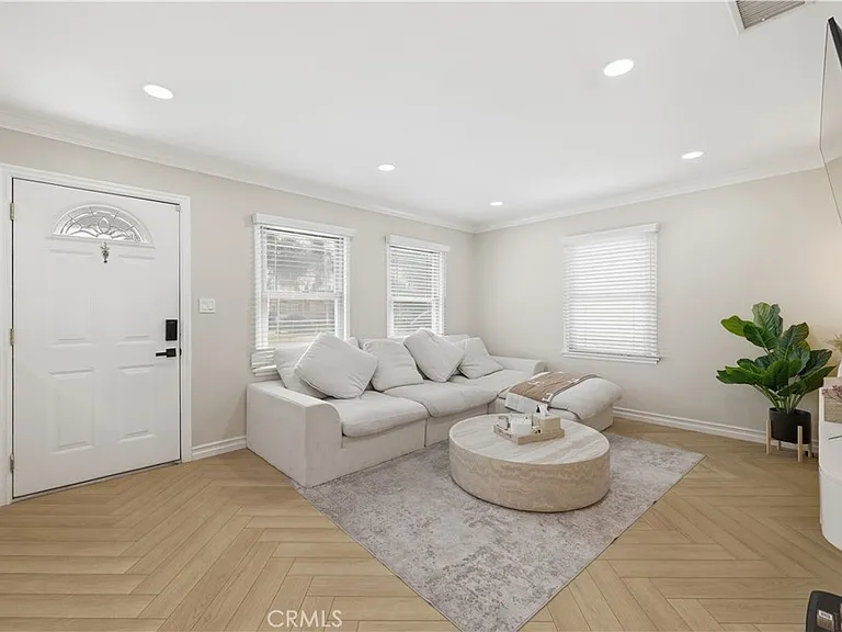 4809 Falcon Ave — Photo 14
