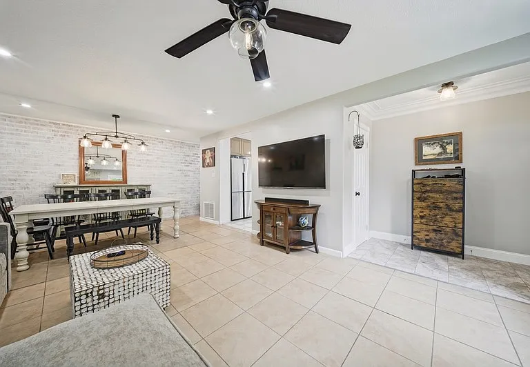 1317 Faraid Ln — Photo 5