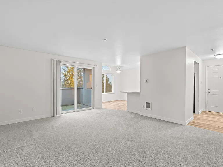 Spacious 2x2 Apartment Homes in Central Tacoma! — Photo 21