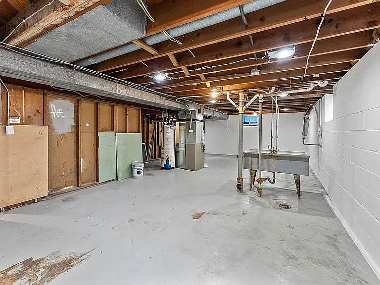 5146 Vincent Ave N #1 — Photo 16
