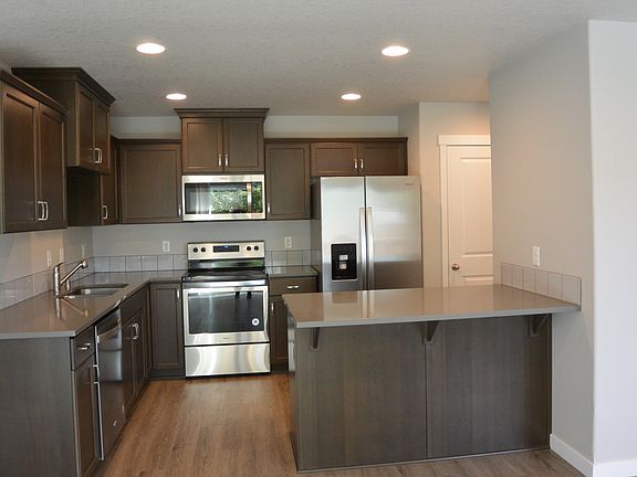 5th image of 7406 NE 136th Ave