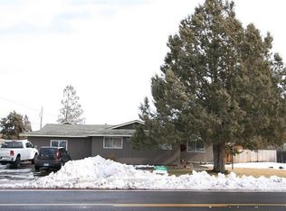 3224 SW 27th St, Redmond, OR 97756