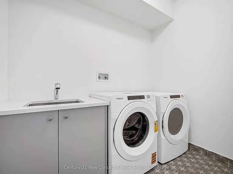 178 Leslie Richards St — Photo 24