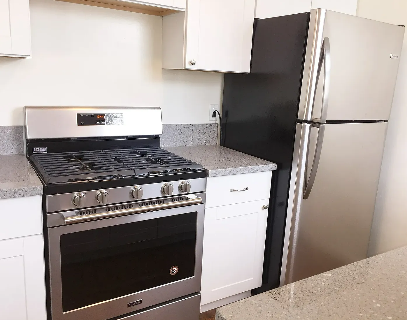 2 bed, 1.0 bath, 850 sqft, $2,900 — Photo 3