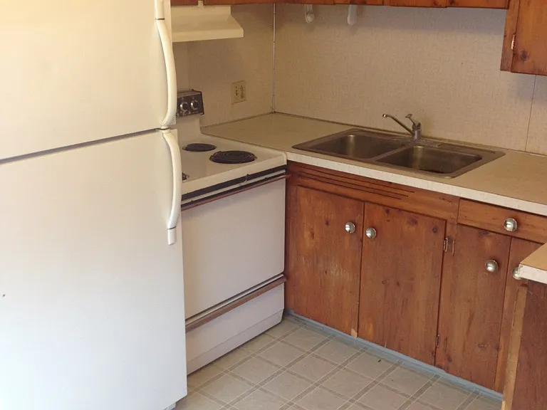 519.5 S Almon St #D — Photo 4