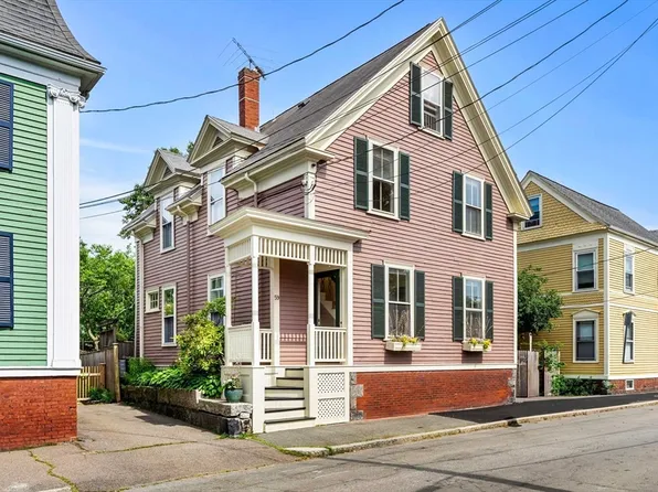 59 Summer St, Salem, MA 01970