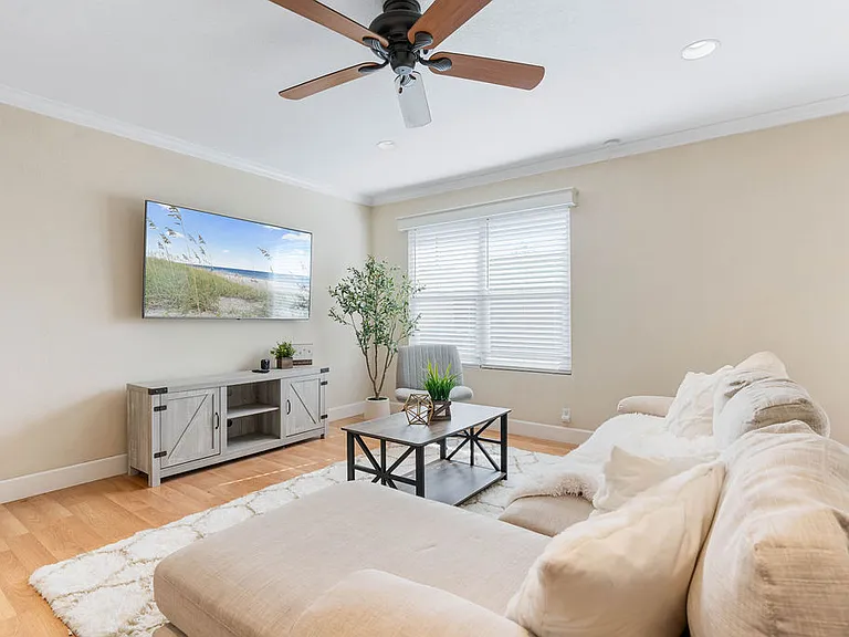 8155 Carmel Dr — Photo 21
