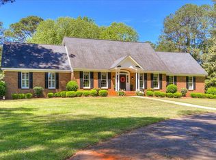 208 NE Sunset Dr, Mc Cormick, SC 29835