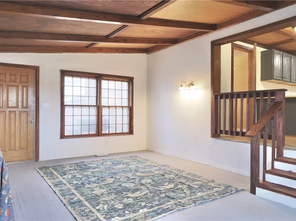 412 S Springfield St, Berryville, AR 72616