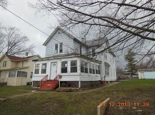 916 Liberty St, Aurora, IL 60505