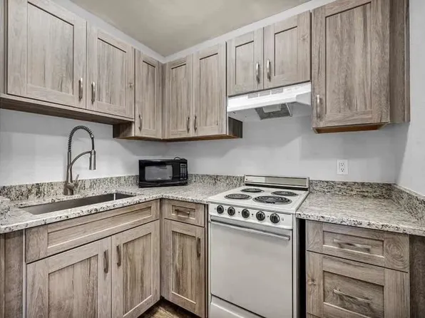 Mountain View Apartments, 1450 Mill St #68ce04f6f, Reno, NV 89502