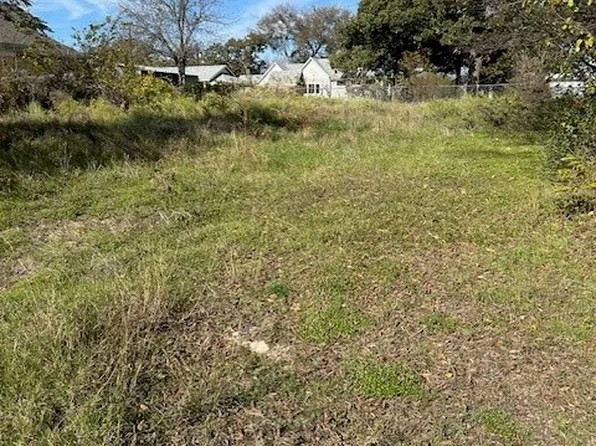 207 W Morton St, Boyd, TX 76023