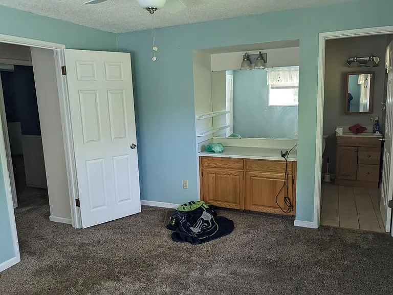 12925 NW Westlawn Ter — Photo 8