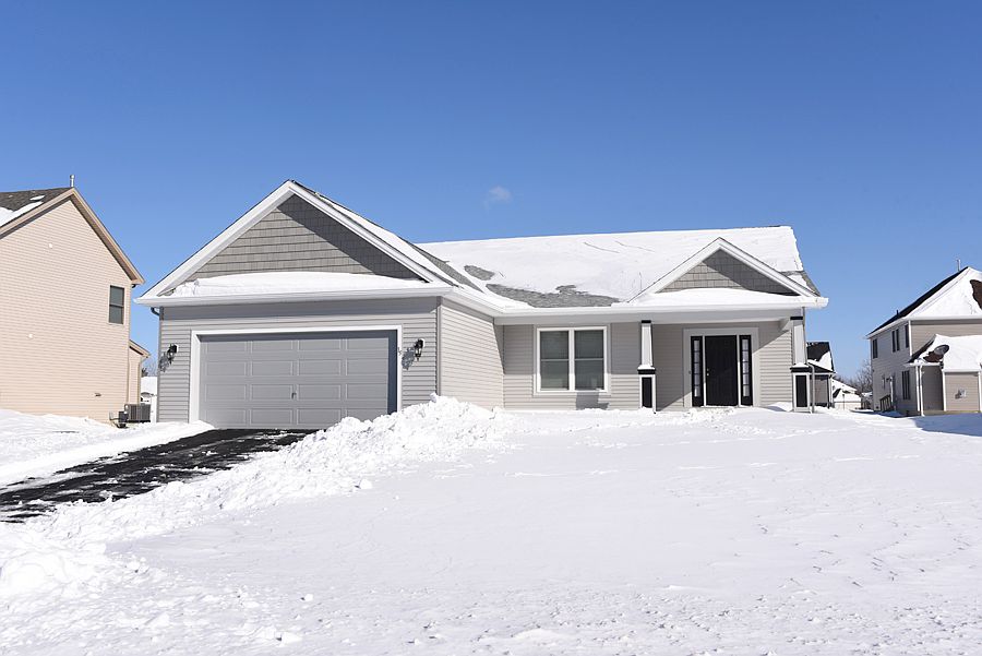 1st image of 15 Corwin Dr
