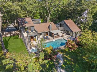 115 Newtown Rd, Hampton Bays, NY 11946