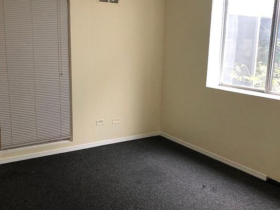 2nd image of 2545 W Peterson Ave Suite 105