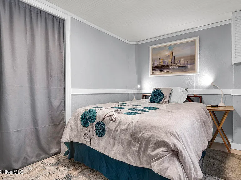 1207 N Topsail Dr — Photo 58