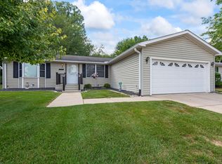 7921 Whispering Willow, Westland, MI 48185