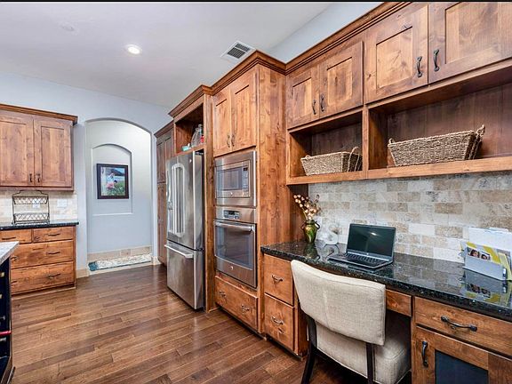 3rd image of 5354 Humboldt Dr
