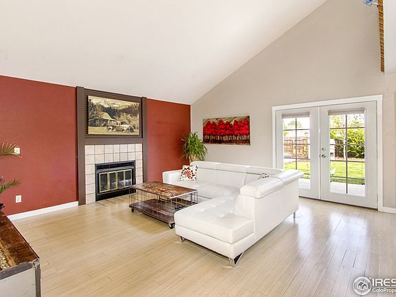 4th image of 1037 Pinyon Dr