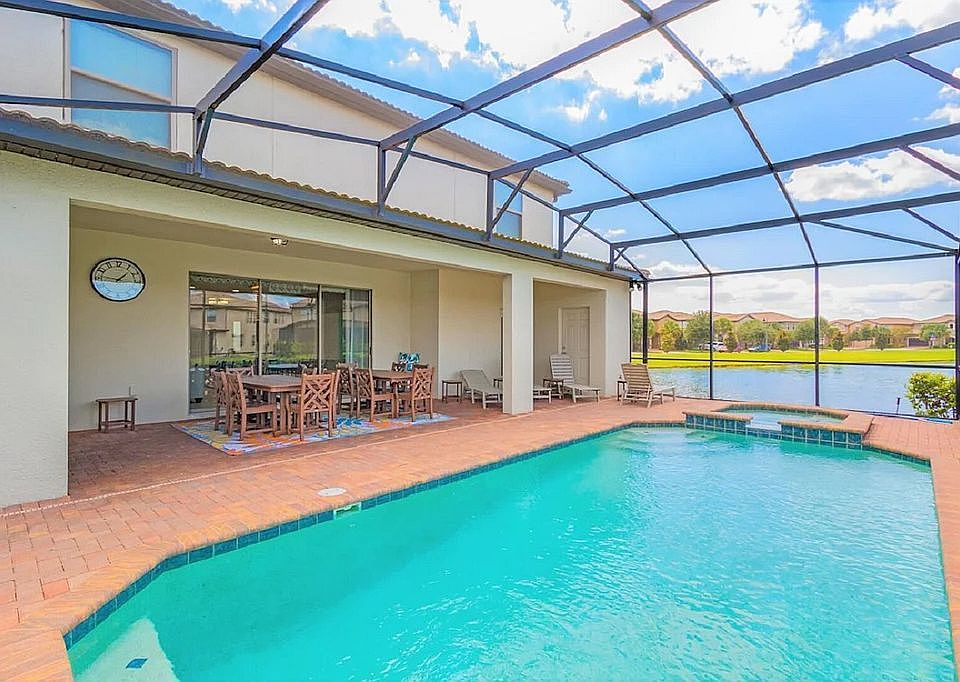 1st image of 8817 Macapa Dr