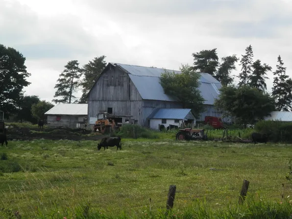 N7946 Krause Rd, Engadine, MI 49827