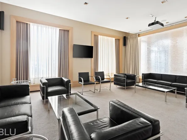 120 Riverside Boulevard image 19 of 24