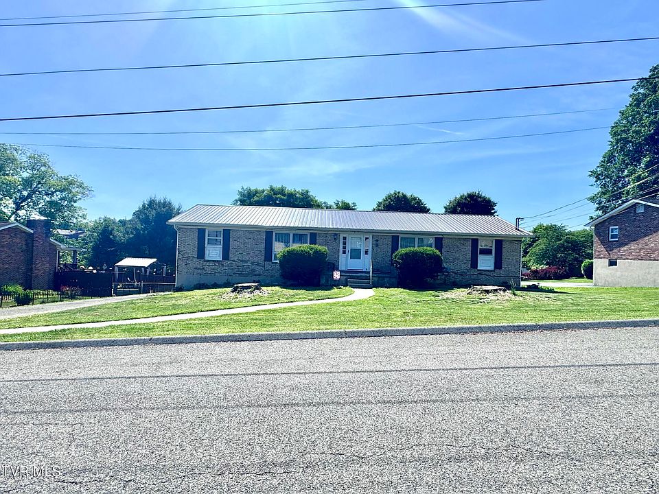 2nd image of 312 Brookwood Dr