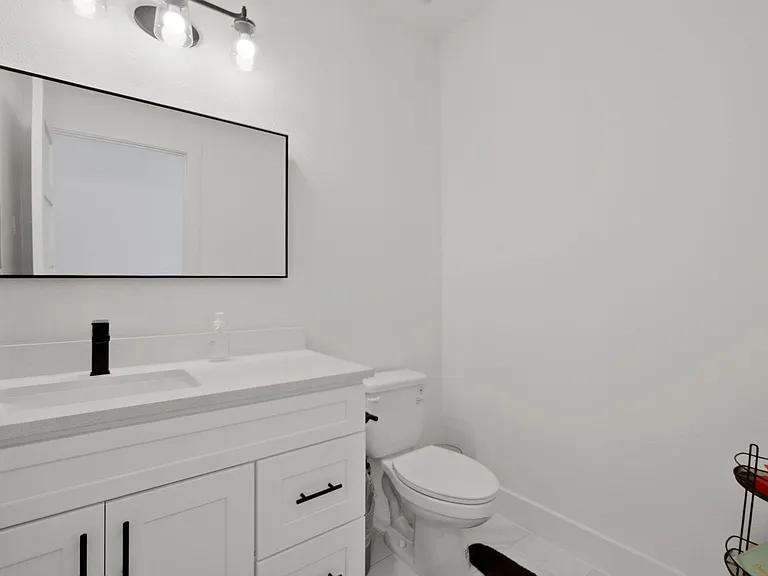 1409 Greenwood Ave #A — Photo 4