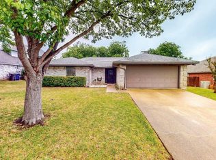 5805 Shady Springs Trl, Fort Worth, TX 76179