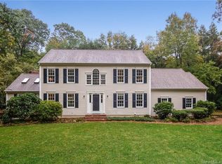 9 Pine Lake Rd, Ivoryton, CT 06442
