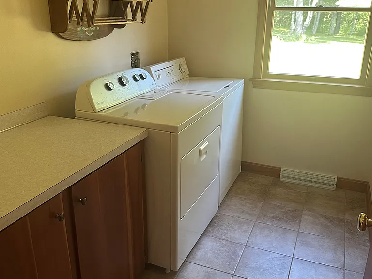 44 Dolloff Rd — Photo 9