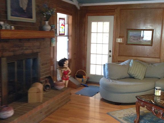 3rd image of 2620 Appledale Ln