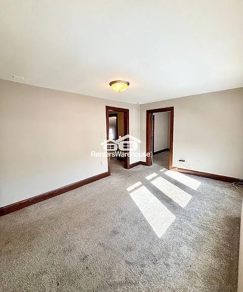 1015 7th St N #2 — Photo 5