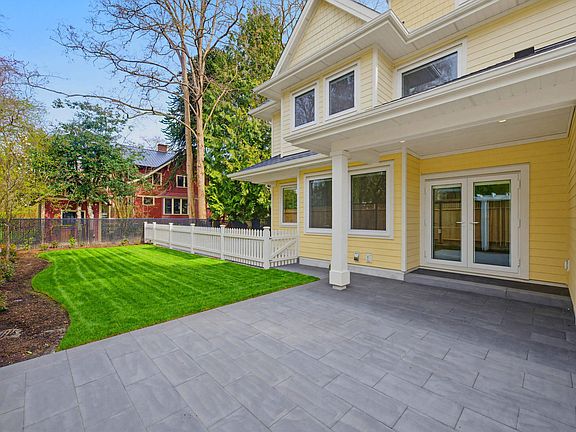 5th image of 4569 Arthur Dr #3