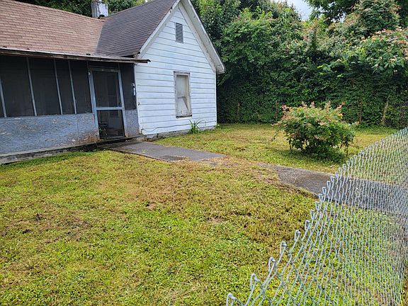 4th image of 448 Idaho Ave