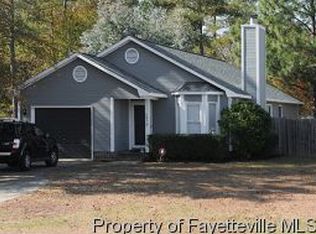 5870 Canoga Ct, Hope Mills, NC 28348