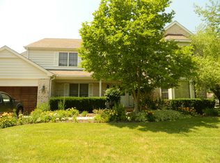 2160 N Coldspring Rd, Arlington Heights, IL 60004